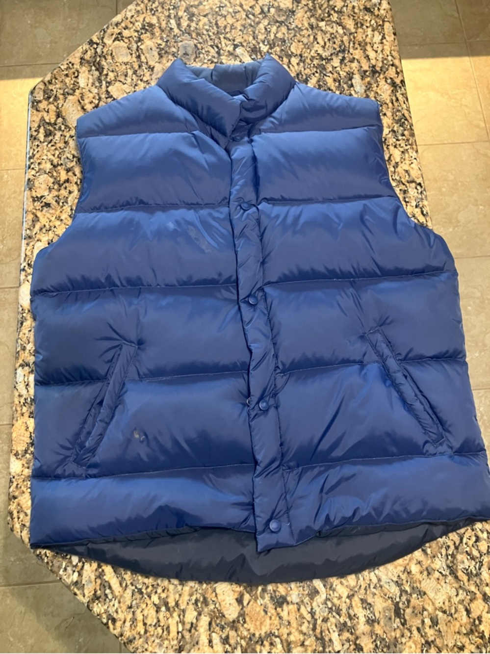 Cabela's Dark Blue Puffer Vest - Tall/Large